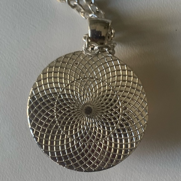 Necklace rose bud glass round pendant charm - Picture 5 of 7